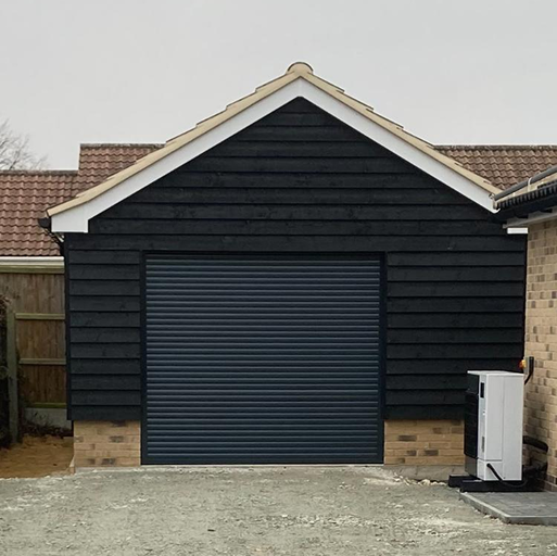 outdoor-garage-construction-hero-image